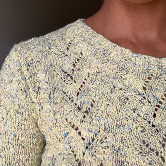Vintage sweater yellow pastels - Picture 3 of 5
